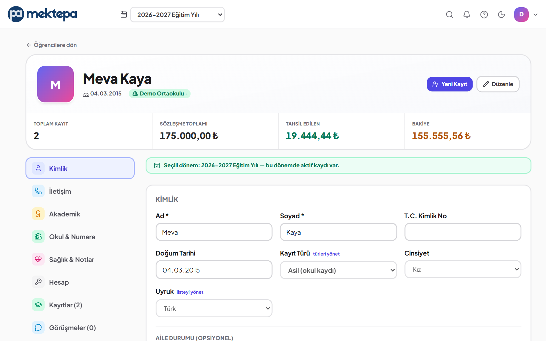 Öğrenci Kayıt ve Öğrenci Bilgi Sistemi ekranı — örnek verilerle